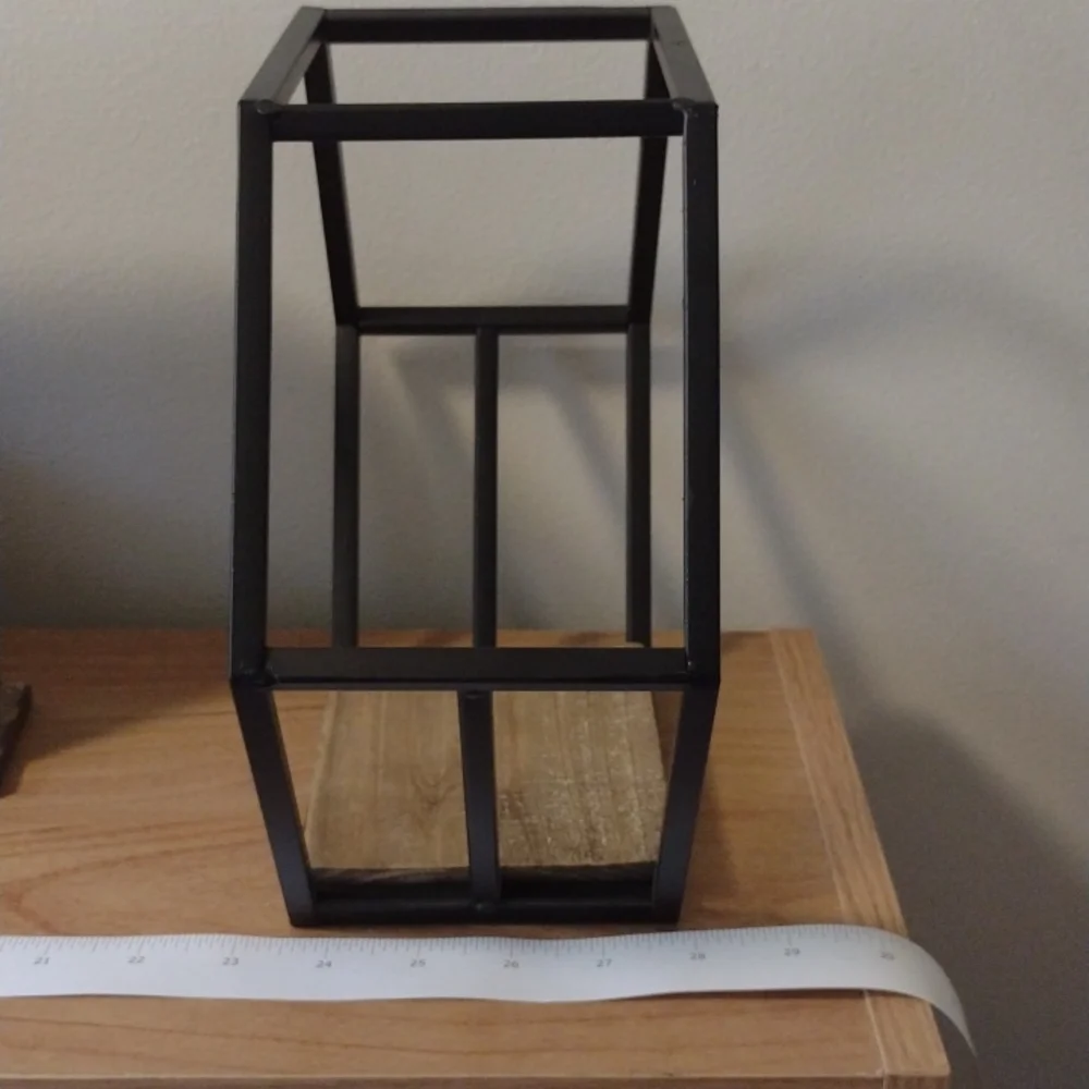 NWT 10 inch hexagon shelf - Picture 3 of 7